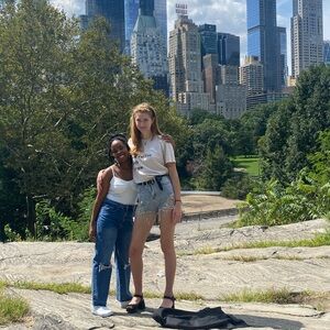 Meet your Poshers, Aaleigah and Christina